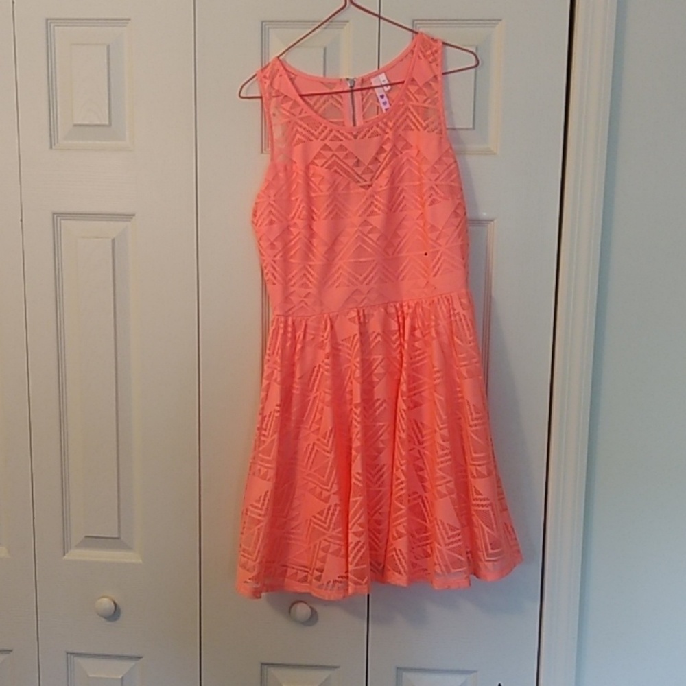 Coral pink dress!